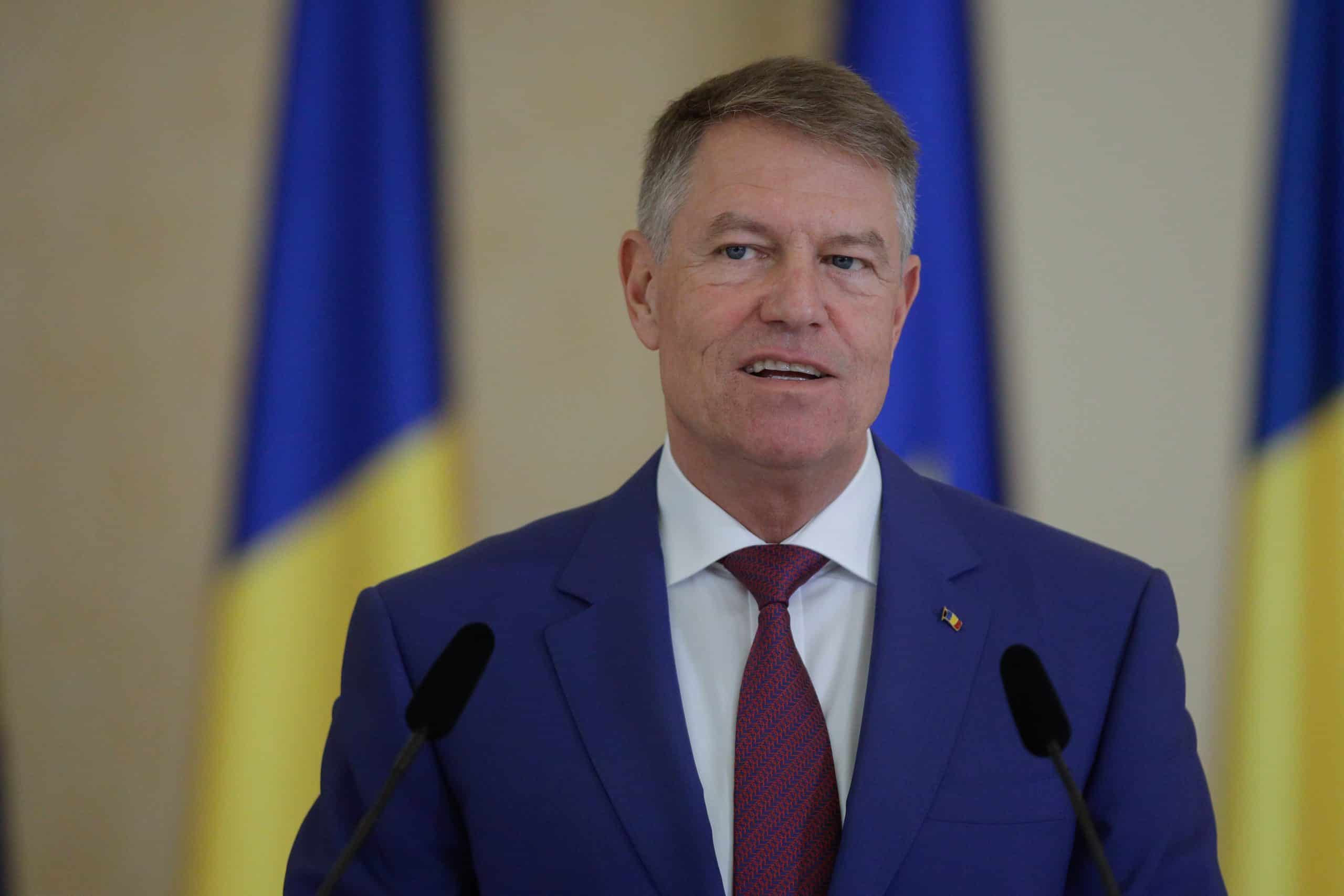 Val de critici pentru Klaus Iohannis după tragedia de la Odorheiu Secuiesc. „Ești groparul învățământului românesc”