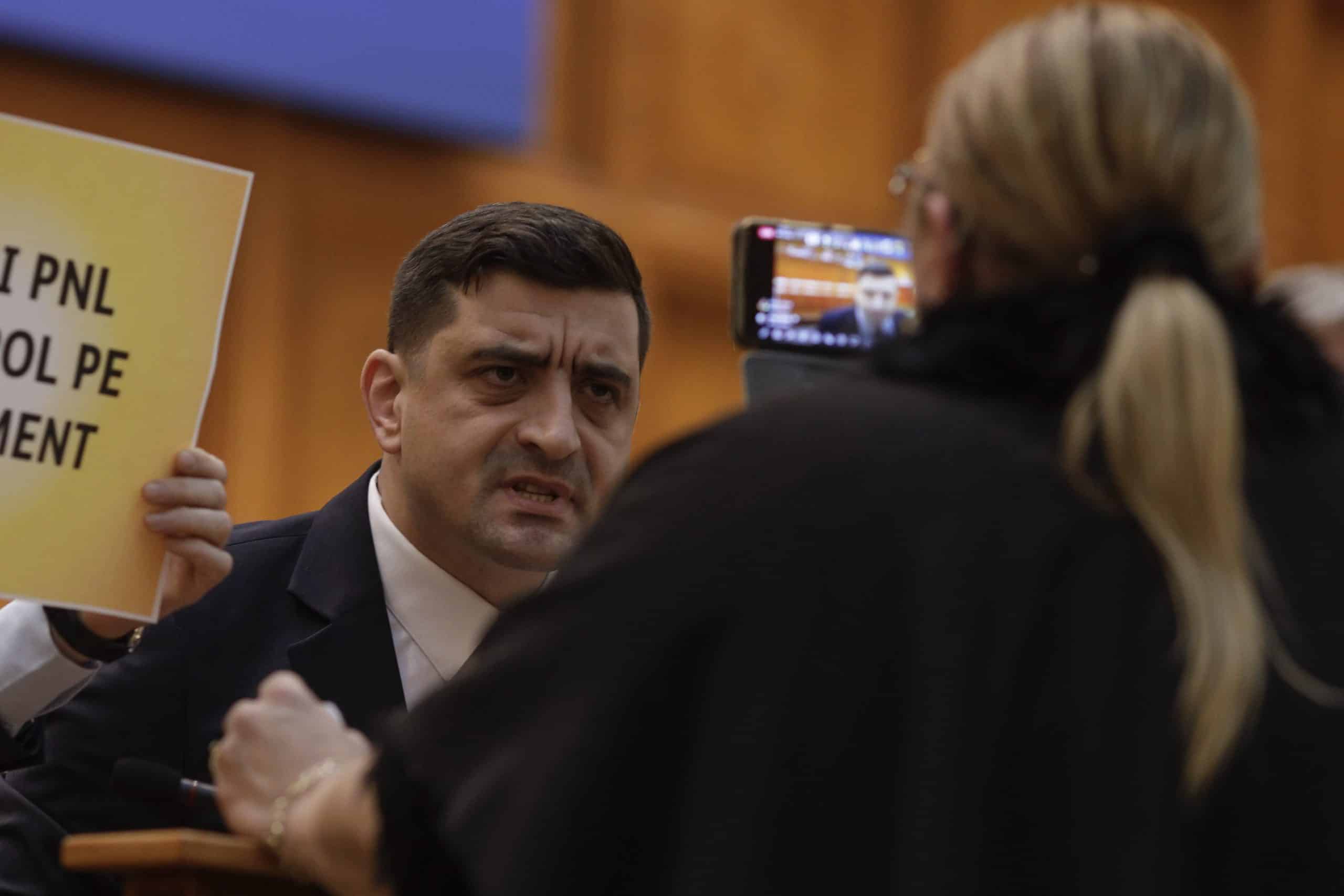 VIDEO George Simion, „adevărul despre scroafa PSD”: „Nu regret nimic. Nu cred că e vreun bărbat sănătos la cap care să vrea să o agreseze” pe Șoșoacă