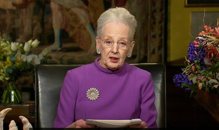 VIDEO Regina Danemarcei a anunţat că abdică, după 52 de ani de domnie. Locul ei va fi luat de prinţul moştenitor Frederik