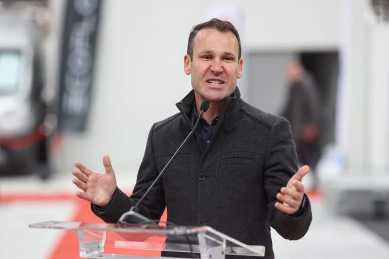 Cât a costat Revelionul organizat de primarul Robert Negoiță în Parcul Titan