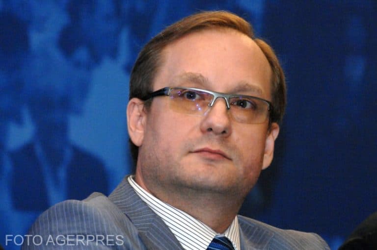 Revolta unui medic: Funcționarii CNAS vor să sune pacientul să le confirme că a fost la medic – gândire de milițian prost / Veți ajunge să vă consulte prezicătorii, numerologii și astrologii