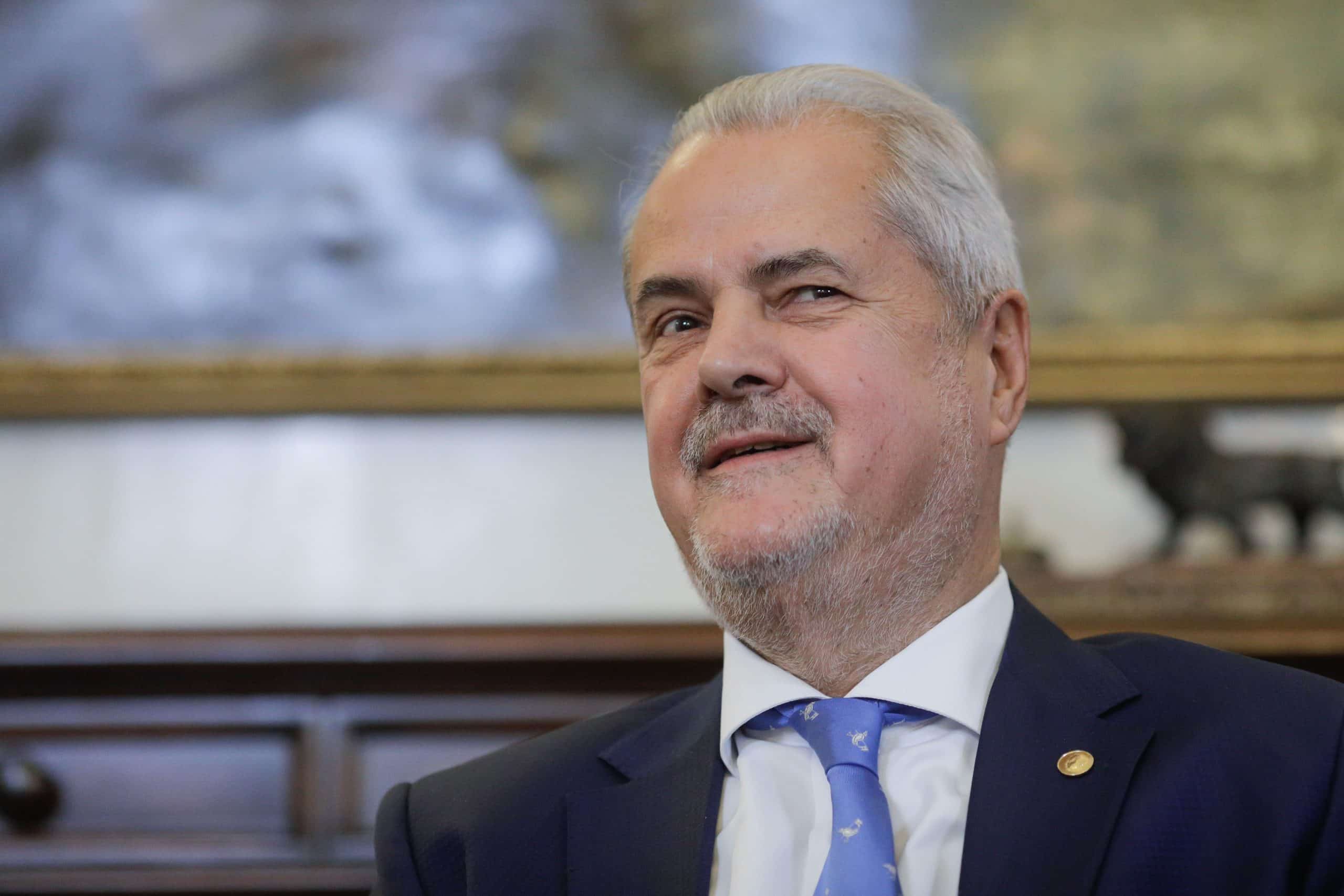 Adrian Năstase, prima reacție în scandalul de la Muzeul de Artă. El acuză „linșaj mediatic” și anunță o decizie luată „dintr-un sentiment de revoltă”
