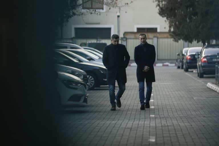 Șeful Consiliului Județean Prahova, Iulian Dumitrescu, pus sub control judiciar, alături de sora și cumnatul său, după ce au fost audiați la DNA / Cine este Iulian Dumitrescu și ce acuzații îi aduc procurorii