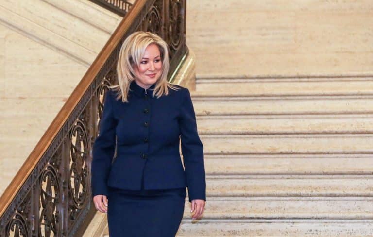 VIDEO Schimbare istorică în Irlanda de Nord: Republicana Michelle O’Neill devine prim-ministru, la capătul a doi ani de criză