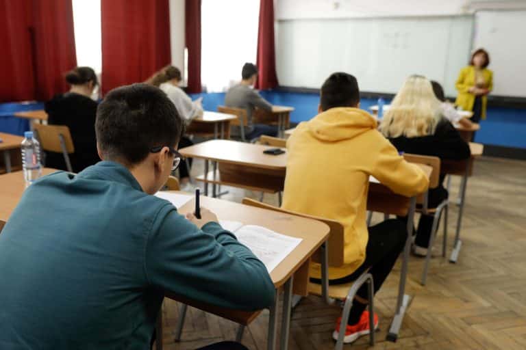 Simulare Evaluare Națională 2024. Subiecte matematică și baremul de la simularea Evaluării Naționale, publicate de Ministerul Educației