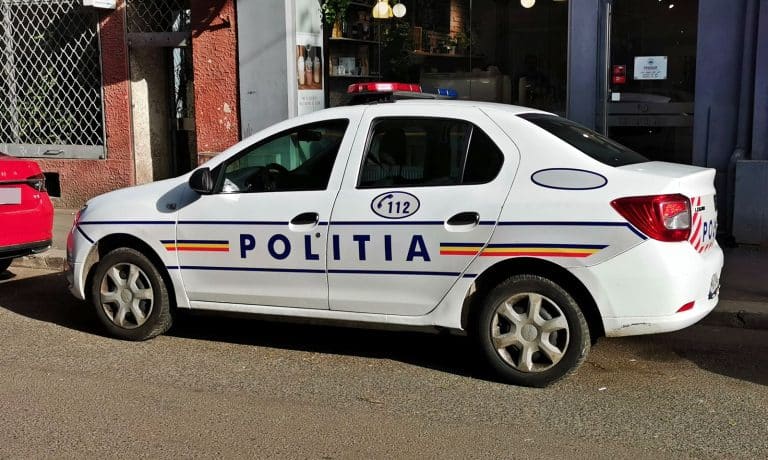 Cetăţeni străini veniți la muncă în România, răpiți de doi pakistanezi / Răscumpărare de 10.000 de euro cerută pentru unul dintre ei