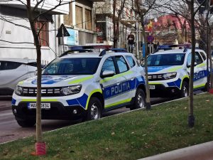 Antrenorul de înot de la Dinamo ar fi violat fetița de 7 ani de față cu părinții, inclusiv mama copilei