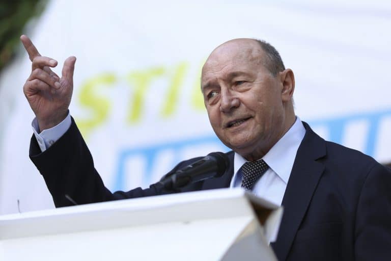 Traian Băsescu, despre comasarea alegerilor: Să ai candidați comuni PNL cu PSD mi se pare ireal