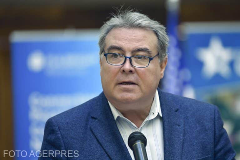 „O atitudine interlopă, incompatibilă cu funcția pe care o deține” – mai multe ONG-uri cer demiterea lui Cioroianu