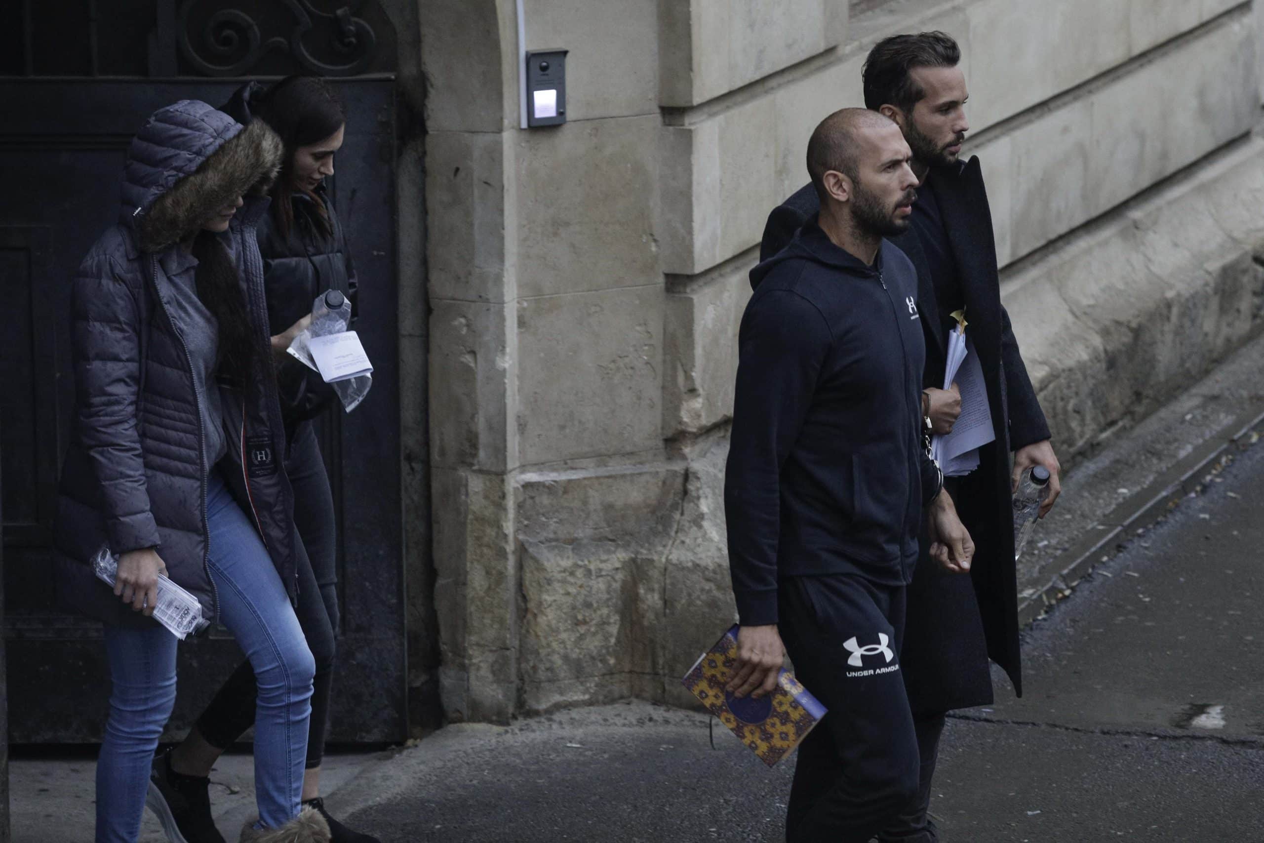 Andrew și Tristan Tate, reținuți în România la cererea autorităților britanice / Sunt acuzați de infracțiuni sexuale și în Marea Britanie