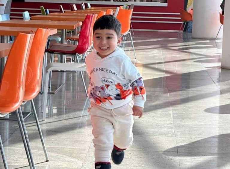 Botoșani: Copilul de 2 ani dispărut în pădure a fost găsit după 25 de ore – UPDATE