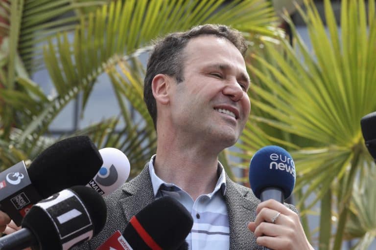 Șantierul lui Negoiță de pe Calea Dudești, oprit de trei ori de Poliția Locală de la Primăria Capitalei pe motiv că nu are autorizație: Azi vom face plângere penală