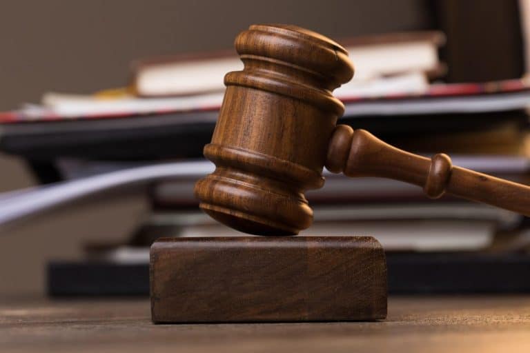 Instanța supremă a decis să le deconteze magistraților costurile pentru ochelarii de vedere. Decizia, luată după ce purtătoarea de cuvânt a CSM a dat instanța în judecată și a câștigat, în baza unei hotărâri a CJUE