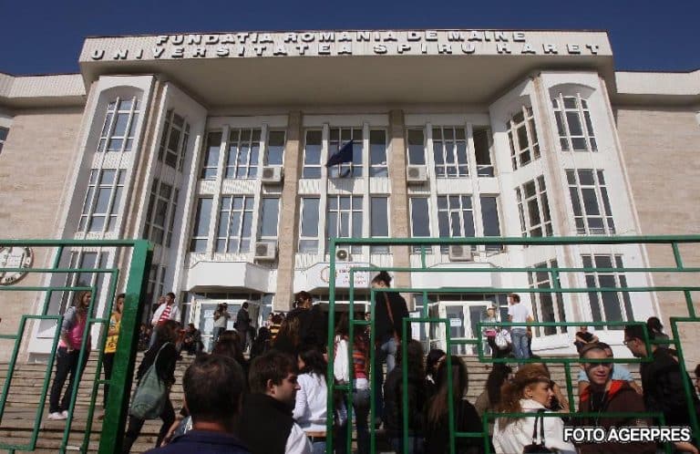 „Îi trimiteam câte un porc în fiecare iarnă”. O familie întreagă a obținut diplome fără să calce la examene. Fostul prorector al Universității Spiru Haret a fost condamnat