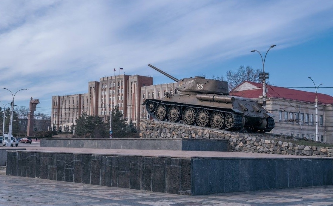 Un ofițer român din Republica Moldova a ajuns în celula lui Ilie Ilașcu după ce a fost luat de pe stradă de miliția transnistreană. „Sunt 19 luni de când fiul meu e în pușcărie la transnistreni”, spune mama lui