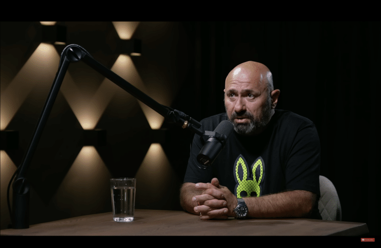 În plin război cu Antena 1, Sorin Bontea, Florin Dumitrescu şi Cătălin Scărlătescu revin la ProTV, unde vor fi juraţii sezonului 9 MasterChef România