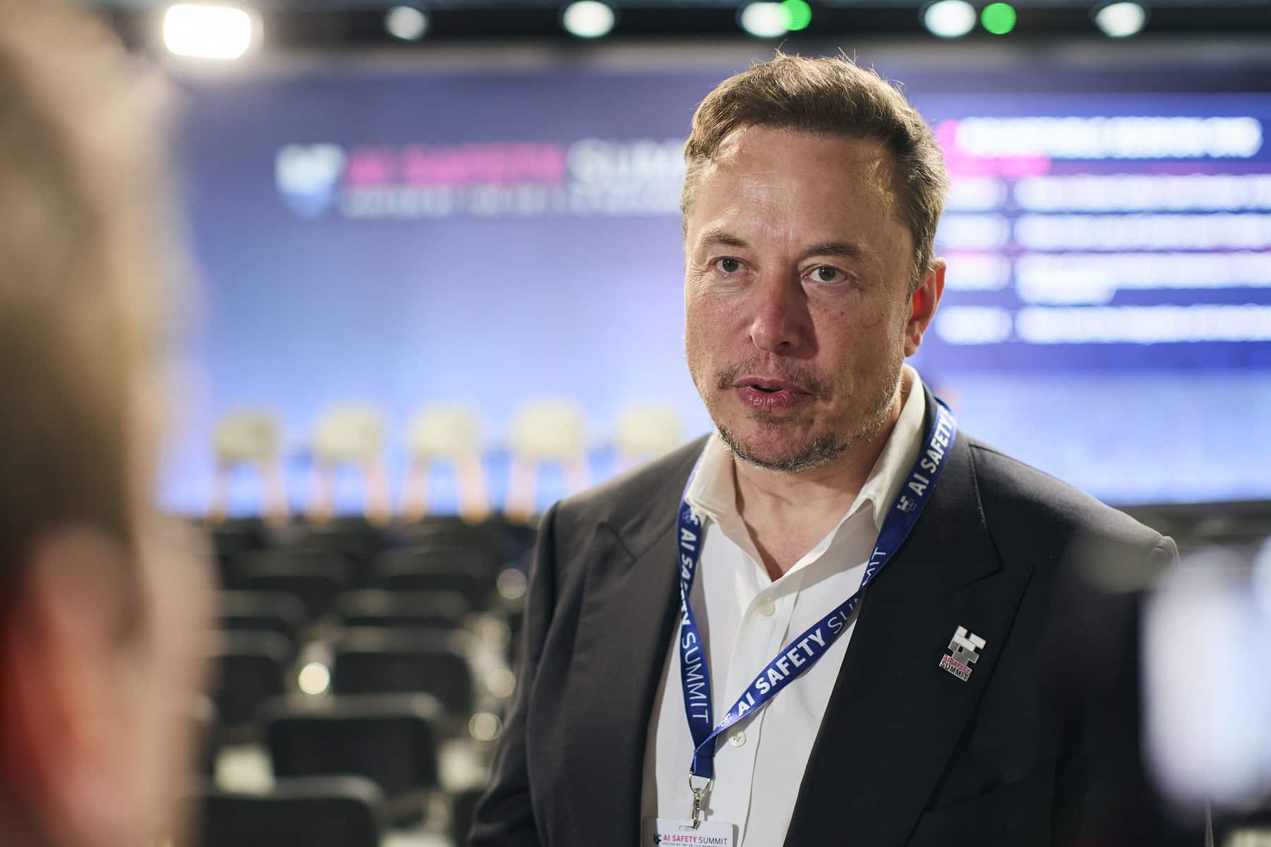 Lupta unei românce, avertizor de integritate la Tesla, cu Elon Musk. „Mi-aș dori să aibă decența să-și ceară scuze”