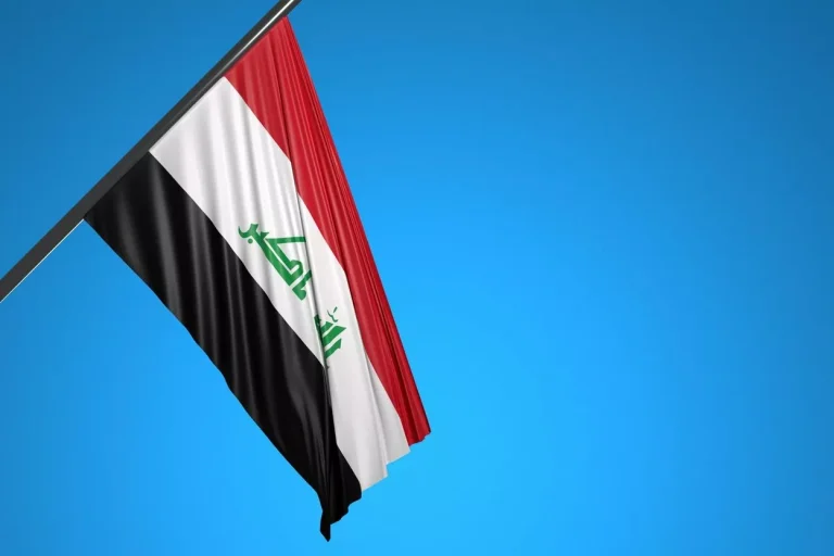 VIDEO Explozie uriașă la o bază militară din Irak, după un atac aerian / Americanii spun că nu ei au lovit baza