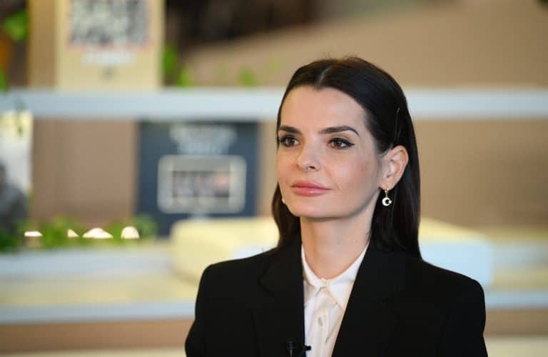 „Și telefoanele…” Bașcana Găgăuziei, Evghenia Guțul, percheziționată pe aeroportul din Chișinău la revenirea de la Moscova