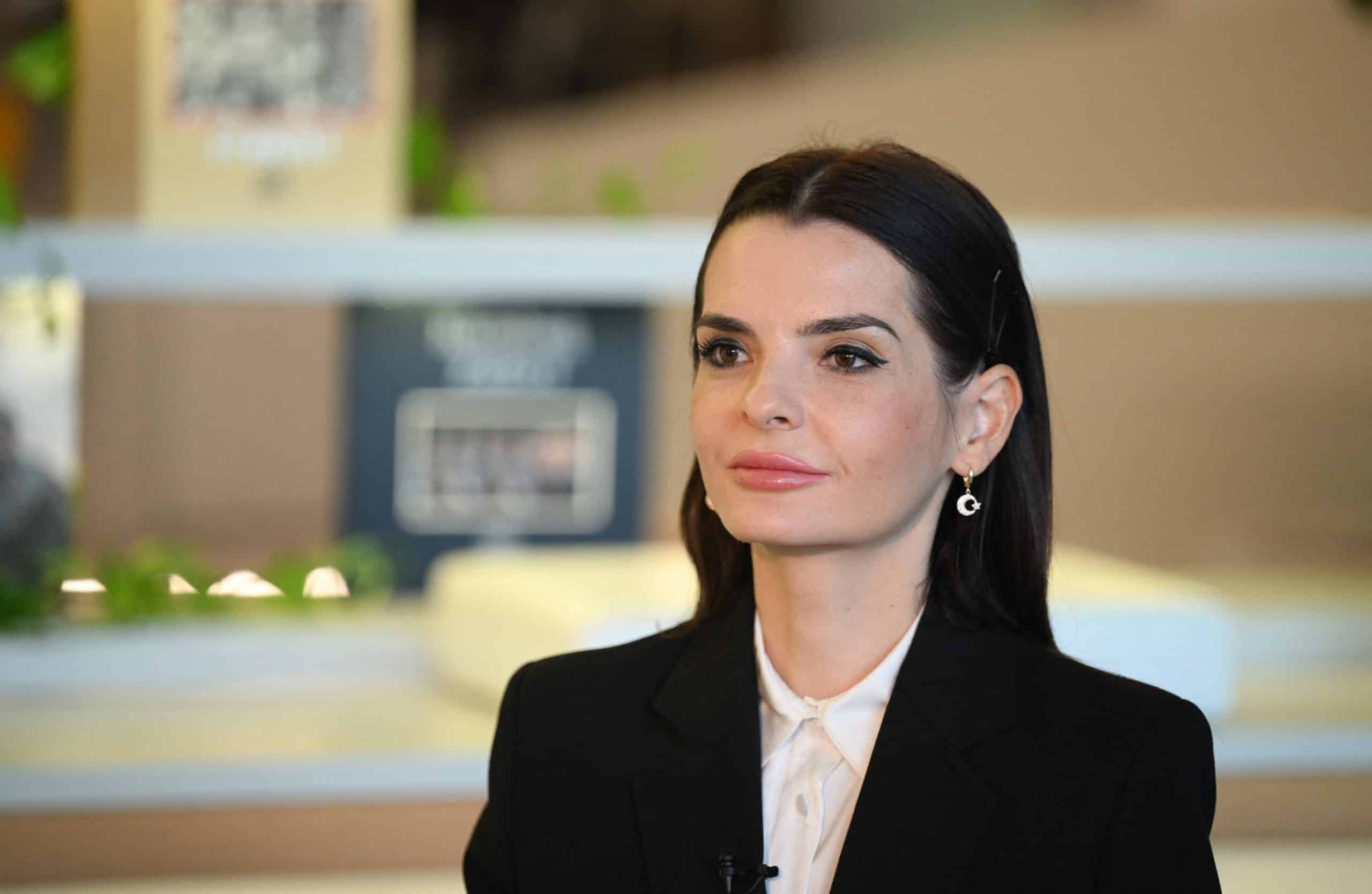 „Și telefoanele…” Bașcana Găgăuziei, Evghenia Guțul, percheziționată pe aeroportul din Chișinău la revenirea de la Moscova