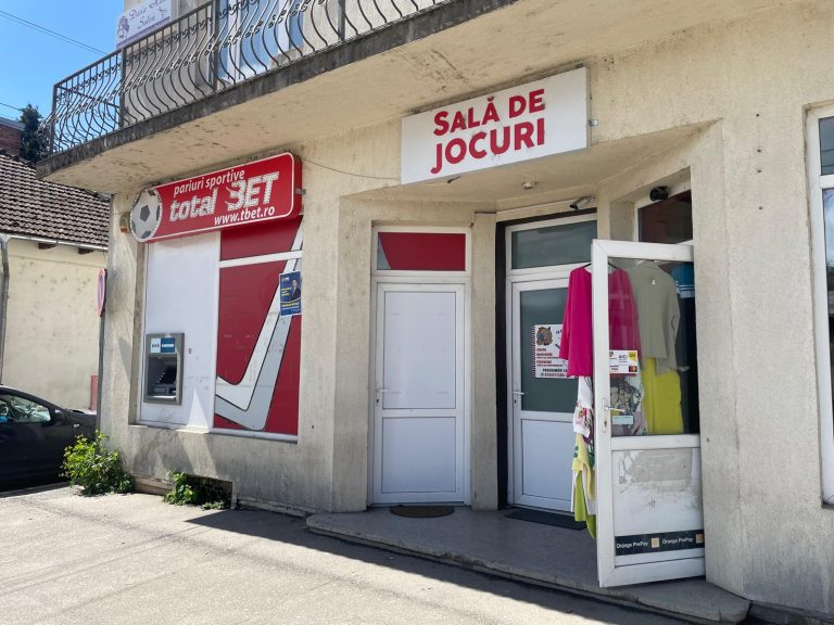 REPORTAJ VIDEO Cum arată viața cu mai puține păcănele pe Valea Prahovei, după decizia Guvernului. Și ce oraș și-a crescut populația la 15.000 de locuitori