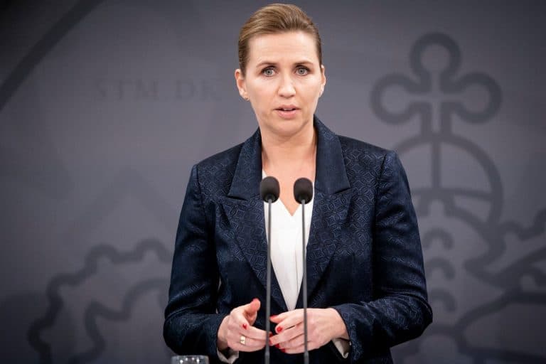 Mette Frederiksen, premierul Danemarcei, a fost atacată în centrul capitalei țării