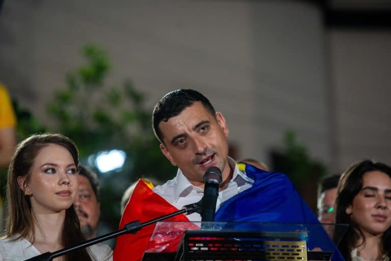 ALEGERI LOCALE 2024 REZULTATE – REPORTAJ: Cum au întâmpinat George Simion și colegii săi din AUR primele rezultate, convinși că ajung la 25%