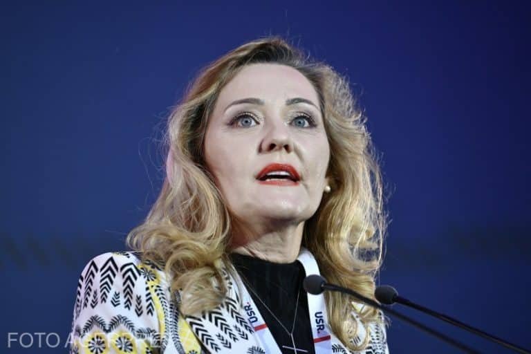 Elena Lasconi vrea schimbări radicale în USR după eșecul la alegeri: Să nu-i mai vedem în biroul național