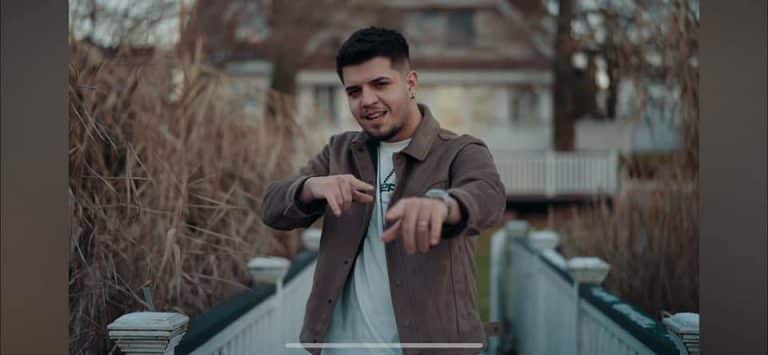 Cine e Babasha, tânărul huiduit la concertul Coldplay de miercuri seară