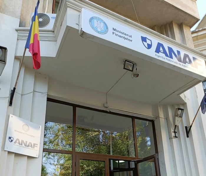 ANAF a început să trimită notificări către persoanele fizice cu privire la donațiile către ONG-uri / Ce faci dacă ai primit