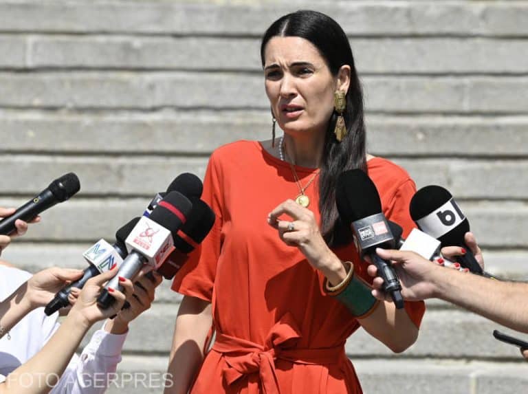 VIDEO Rezultate alegeri locale Sectorul 1. Clotilde Armand continuă să acuze: Marcel Ciolacu a dat ordin să vină Jandarmeria să ridice şi să distrugă sacii cu voturi de la BES Sectorul 1