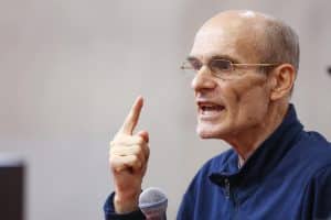 Cristian Tudor Popescu i-a găsit o nouă funcție lui Klaus Iohannis după ce acesta a ratat orice șansă la șefia NATO: „A rămas să se tragă singur de ceafă”